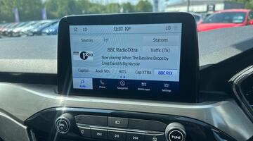 2020 Ford 2.0 EcoBlue MHEV Titanium First Edition Euro 6 5-door (Silver) - Image: 34