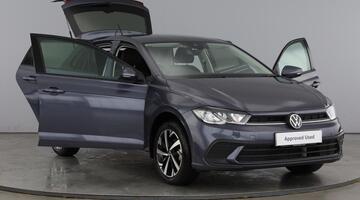 2025 Volkswagen 1.0 TSI Match Euro 6 5-door (Grey) - Image: 9