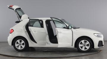 2022 Audi 1.0 TFSI 25 Technik Sportback Euro 6 5-door (White) - Image: 10