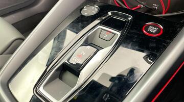 2025 Audi 2.0 TFSI Black Edition Sportback S Tronic quattro Euro 6 5-door (Red) - Image: 27