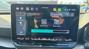 2025 CUPRA EHybrid 25.8kWh VZ2 DSG Euro 6 5-door (Grey) - Image: 40