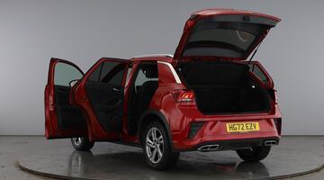 2022 Volkswagen TSI R-Line DSG Euro 6 5-door (Red) - Image: 11