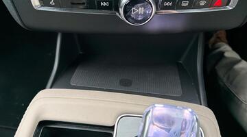 2025 Volvo 2.0 T8 18.8kWh Ultra Dark Auto 4WD Euro 6 5-door (Red) - Image: 48