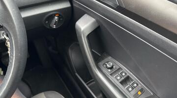 2019 Volkswagen TSI EVO SE Euro 6 5-door (Blue) - Image: 28