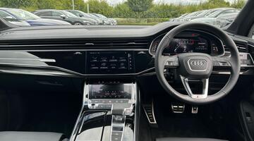 2025 Audi 4.0 TFSI V8 Black Edition Tiptronic quattro Euro 6 5-door (White) - Image: 8