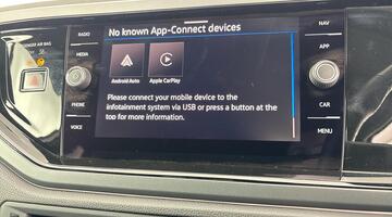 2025 Volkswagen TSI R-Line DSG Euro 6 5-door (White) - Image: 17