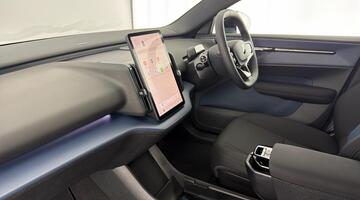 2025 Volvo Single Motor Extended Range 69kWh Plus Auto 5-door (Blue) - Image: 2