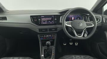 2025 Volkswagen 1.0 TSI Black Edition Euro 6 5-door (Black) - Image: 8