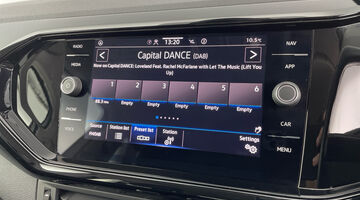 2023 Volkswagen 1.0 TSI Black Edition Euro 6 5-door (White) - Image: 13