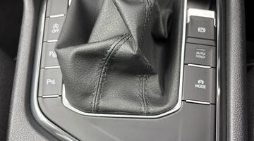 2022 Volkswagen TSI Elegance DSG Euro 6 5-door (Silver) - Image: 21