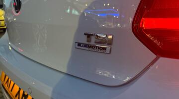 2017 Volkswagen TSI BlueMotion Tech Match Euro 6 5-door (White) - Image: 11