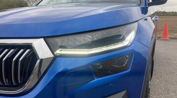 2022 Škoda TSI ACT SE L Executive Euro 6 5-door (7 Seat) (Blue) - Image: 23