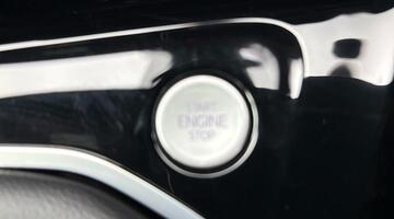 2025 Volkswagen TSI R-Line Euro 6 5-door (Black) - Image: 7