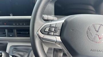 2025 Volkswagen 2.0 TDI T28 Commerce Plus FWD SWB Euro 6 5-door (White) - Image: 29