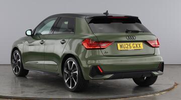 2025 Audi TFSI 35 Black Edition Sportback S Tronic Euro 6 5-door (Green) - Image: 3