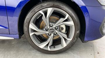 2025 Audi TFSI 35 S line S Tronic Euro 6 4-door (Blue) - Image: 5