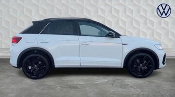 2025 Volkswagen TSI Black Edition Plus DSG Euro 6 5-door (White) - Image: 4