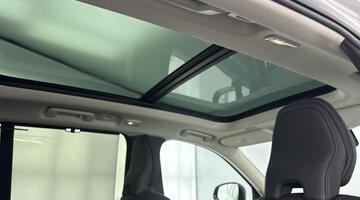 2023 Volvo 2.0 B5 MHEV Plus Auto 4WD Euro 6 5-door (Silver) - Image: 26