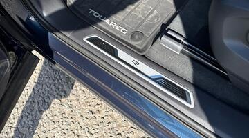 2025 Volkswagen 3.0 TDI V6 Black Edition Tiptronic 4Motion Euro 6 5-door (Blue) - Image: 10