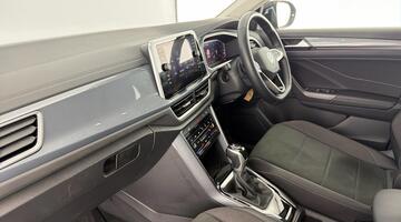 2023 Volkswagen TSI Style DSG Euro 6 5-door (Black) - Image: 2