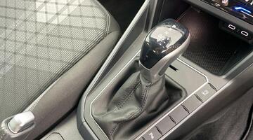 2022 Volkswagen 1.0 TSI R-Line DSG Euro 6 5-door (Silver) - Image: 25