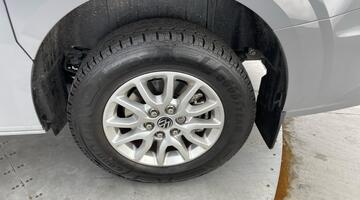 2025 Volkswagen T32 65kWh Commerce Pro Auto RWD SWB 5-door (Grey) - Image: 32