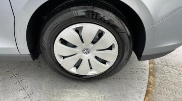 2025 Volkswagen Pro 79kWh Commerce Auto 5-door (Silver) - Image: 31