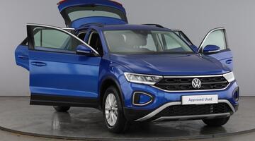 2023 Volkswagen TSI Life DSG Euro 6 5-door (Blue) - Image: 9