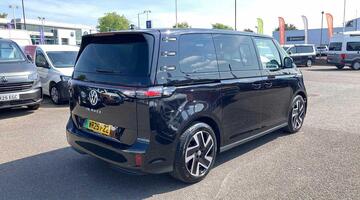 2025 Volkswagen Pro 79kWh Style Auto 5-door (SWB, 5Seat) (Black) - Image: 26