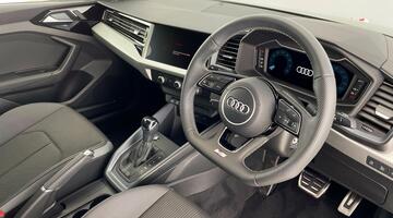 2025 Audi TFSI 35 Black Edition Sportback S Tronic Euro 6 5-door (Green) - Image: 6