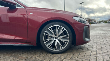 2025 Audi 2.0 TFSI S line S Tronic Euro 6 5-door (Red) - Image: 5