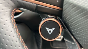 2025 CUPRA EHybrid 25.8kWh V2 DSG Euro 6 5-door (Blue) - Image: 20