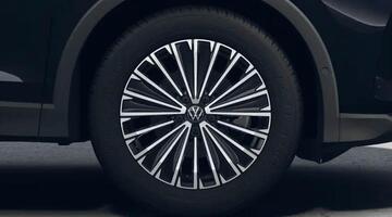 2026 Volkswagen ETSI MHEV Match DSG Euro 6 5-door (Black) - Image: 8