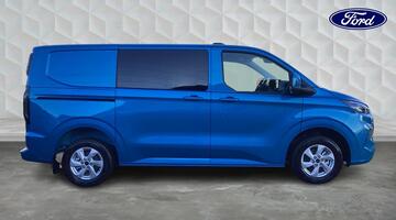2025 Ford 2.0 320 EcoBlue Limited Crew Van L1 H1 Euro 6 5-door (Blue) - Image: 4