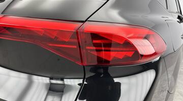 2025 CUPRA 2.0 TSI VZ1 DSG 4-doorive Euro 6 5dr (Black) - Image: 33