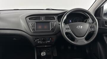 2020 Hyundai SE Launch Edition Euro 6 5-door (Grey) - Image: 8