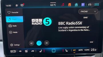 2025 Volkswagen Pro 77kWh Match Auto 5-door (Blue) - Image: 10