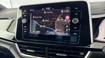 2025 Volkswagen 2.0 TDI R-Line DSG Euro 6 5-door (Grey) - Image: 16