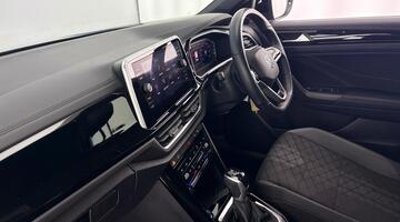 2022 Volkswagen TSI R-Line DSG Euro 6 5-door (Blue) - Image: 2