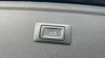 2022 Audi 2.0 TFSI 45 S line S Tronic quattro Euro 6 5-door (Black) - Image: 21