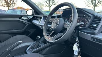 2025 Audi 1.0 TFSI 25 S line Sportback S Tronic Euro 6 5-door (Grey) - Image: 13