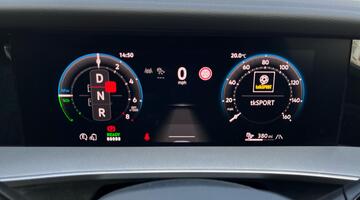 2025 Volkswagen TSI eHybrid 19.7kWh R-Line DSG Euro 6 5-door (White) - Image: 13