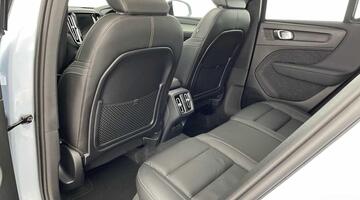 2024 Volvo 2.0 B3 MHEV Ultra Dark DCT Auto Euro 6 5-door (Blue) - Image: 38