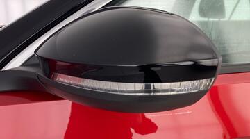 2023 Volkswagen TSI Life Euro 6 5-door (Red) - Image: 32