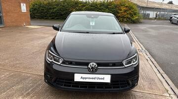 2023 Volkswagen 1.0 TSI R-Line DSG Euro 6 5-door (Black) - Image: 24