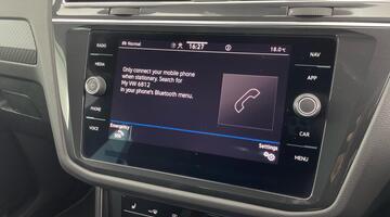 2023 Volkswagen TSI R-Line Edition DSG Euro 6 5-door (Black) - Image: 25