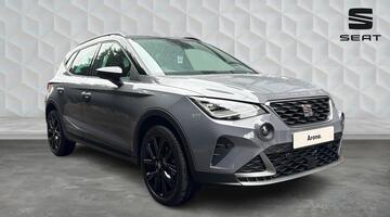 2025 SEAT 1.0 TSI FR Black Edition Euro 6 5-door (Grey) - Image: 1