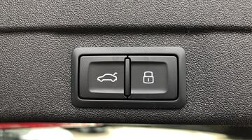 2024 Audi 2.0 TDI Edition 1 S Tronic Euro 6 5-door (Black) - Image: 25