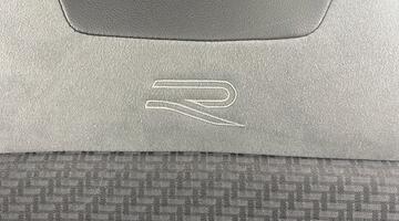 2025 Volkswagen TSI R-Line DSG 2WD Euro 6 2-door (Black) - Image: 36