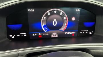 2022 Volkswagen TSI Style 2WD Euro 6 2-door (Multicolour) - Image: 22